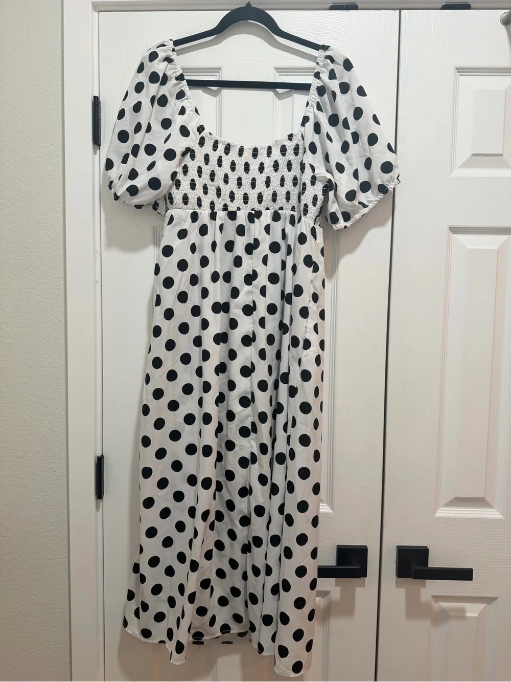 Blush Polka Dot Puff-Sleeve Midi Dress in White and Black XL